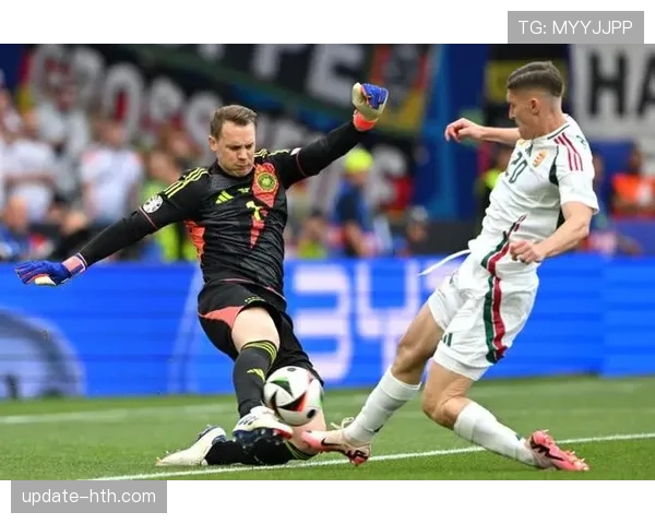 诺伊尔在高压体系中的最后防线作用解析