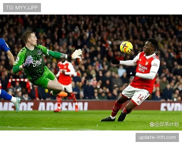 阿森纳英超争冠压力上升，竞争格局加剧